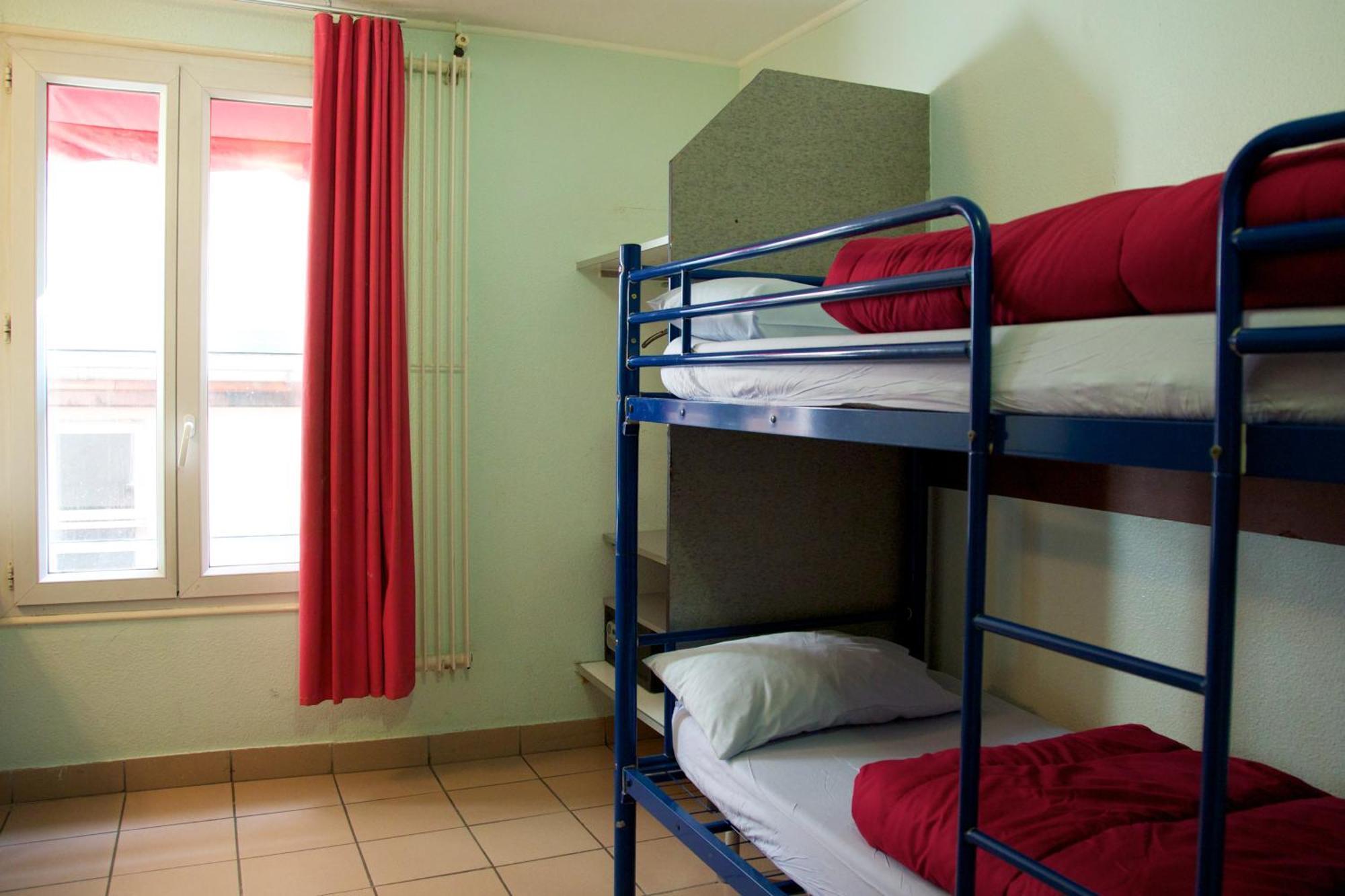 Bed 2 mixed dorm